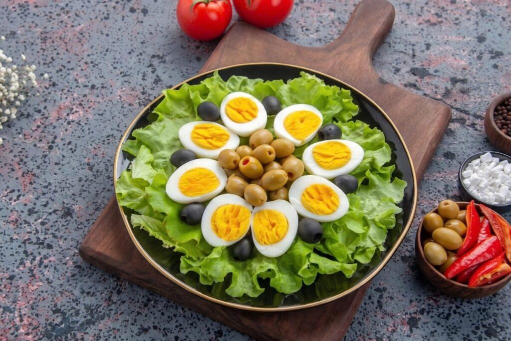 Trứng gà giàu protein, ít calo nhưng ăn sai cách vẫn gây tăng cân. Cách ăn trứng gà giảm cân hiệu quả, an toàn