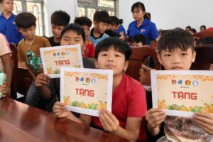 Đồng Nai đồng bộ giải pháp nâng cao chất lượng giáo dục, tạo động lực phát triển nguồn nhân lực; nhiều học sinh được tiếp sức đến trường.