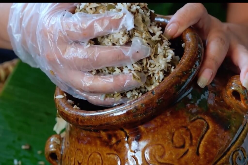 kỹ thuật làm men lá rừng của người S'tiêng