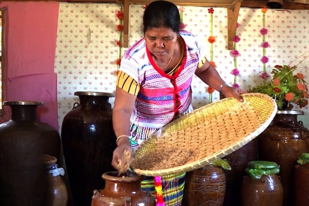 kỹ thuật làm men lá rừng của người S'tiêng