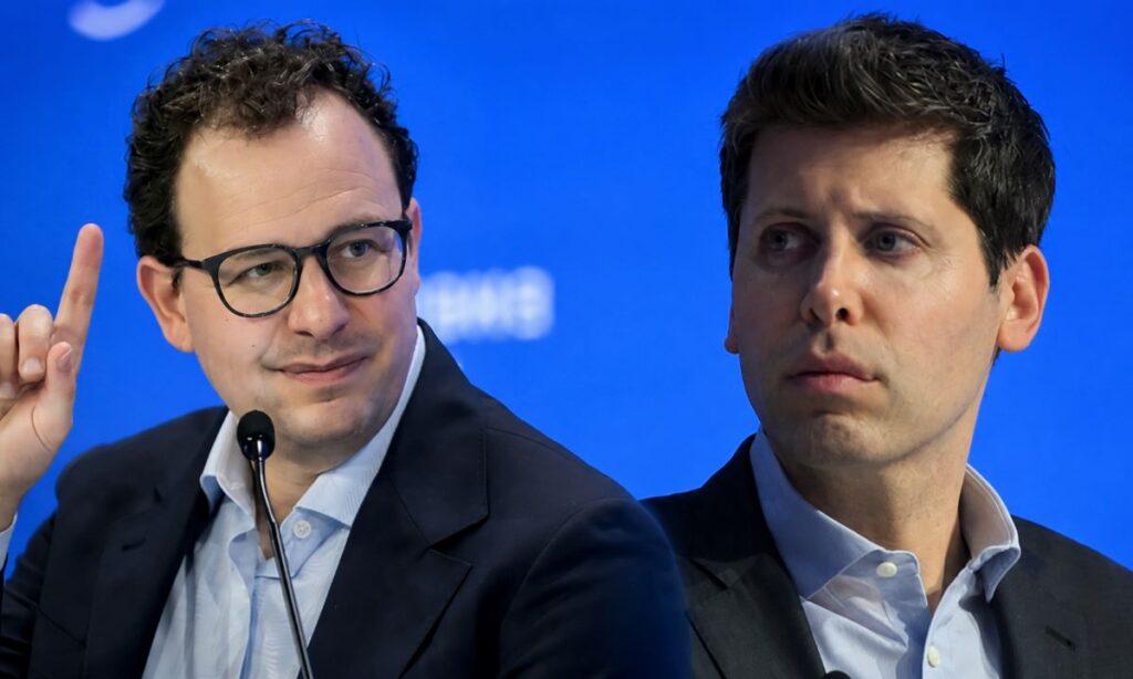 Cuộc cạnh tranh giữa OpenAI và Anthropic ngày càng gay gắt, hé lộ những mâu thuẫn và cuộc đua quyền lực trong ngành AI.