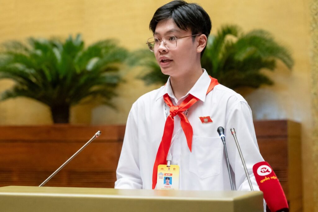 Nam sinh từng là Chủ tịch Quốc hội trẻ em ghi dấu ấn ở kỳ thi lớp 10 chuyên với thành tích nổi bật.