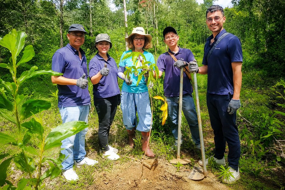 Đồng Nai đẩy mạnh nâng cao nhận thức cộng đồng về bảo vệ môi trường thông qua các hoạt động trồng cây, góp phần phát triển bền vững.