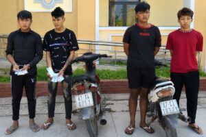 Băng cướp nhí tại Đồng Nai bị bắt sau 2 giờ truy xét. Trần Văn Giàu, người cầm đầu, bị xác định có vai trò chủ mưu.