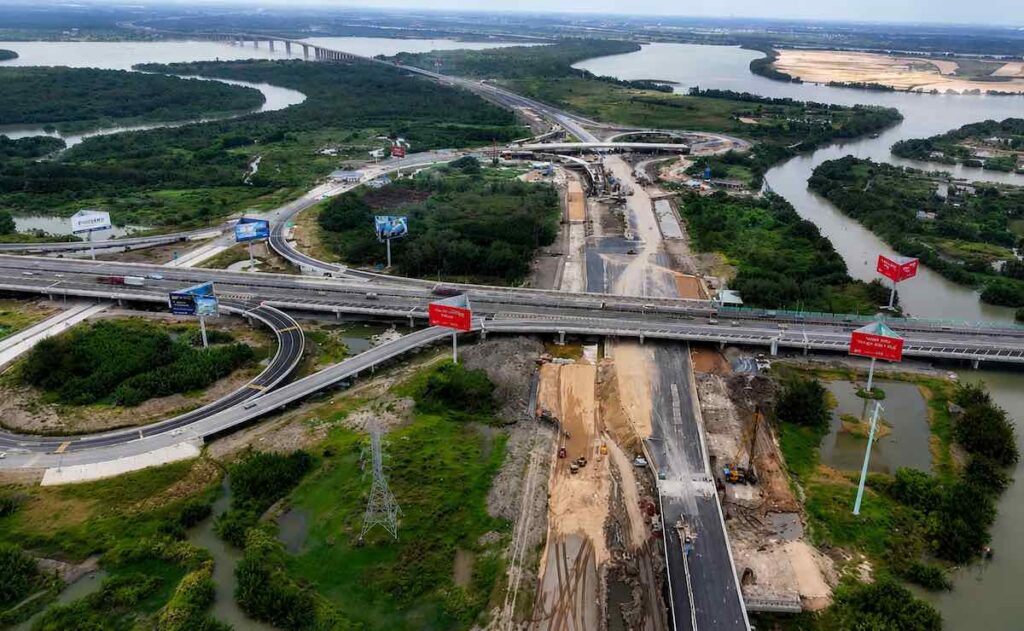 TP.HCM dự kiến xây siêu nút giao ba tầng kết nối Vành đai 3, cao tốc TP.HCM - Long Thành - Dầu Giây và tuyến liên cảng Cát Lái.