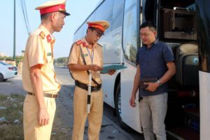Đồng Nai triển khai nhiều giải pháp đồng bộ kéo giảm tai nạn giao thông, tăng cường kiểm tra phương tiện và xử lý vi phạm.
