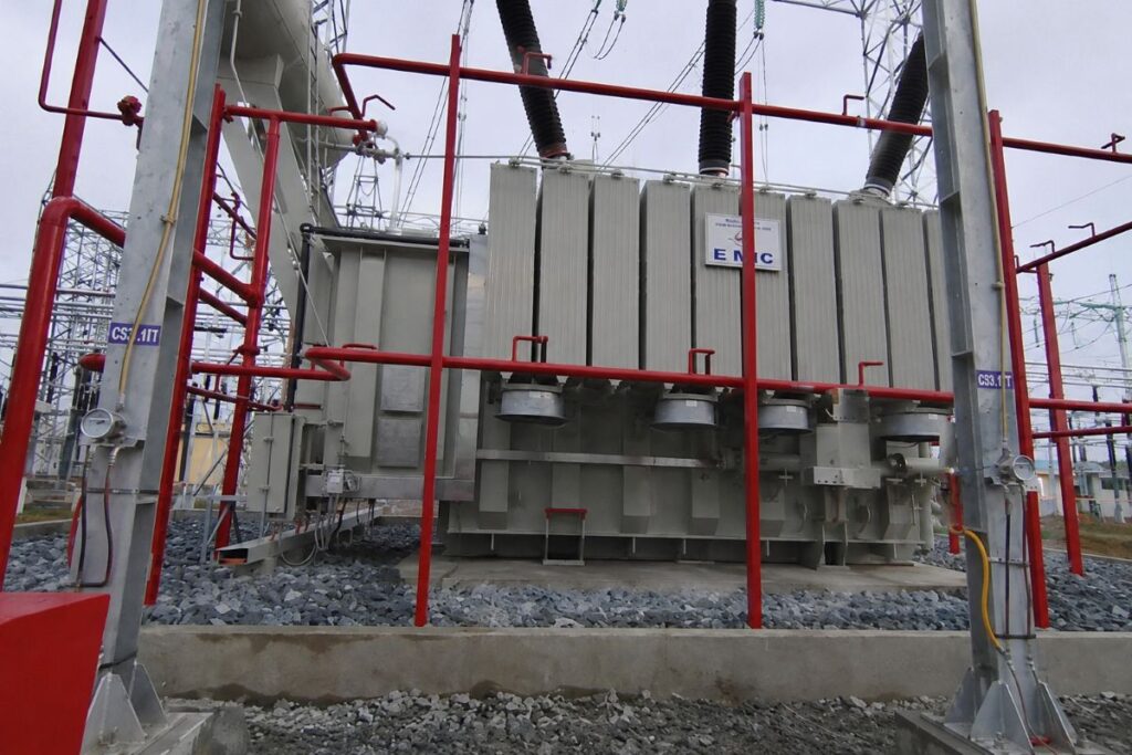 EVNNPT đóng điện máy biến áp thứ 2 tại TBA 220 kV Cần Đước, góp phần nâng cao năng lực truyền tải và bảo đảm cung cấp điện.