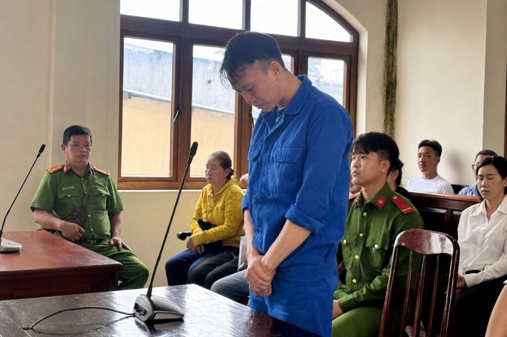 Tuyên án tử hình Nguyễn Minh Phúc vì cướp 1,5 triệu đồng rồi sát hại chủ tiệm tạp hóa. Diễn biến vụ án và nhận định của tòa.