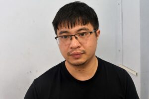 Phó Đức Nam bị cáo buộc dùng hơn 561 tỷ đồng tiền do phạm tội mà có để mua bất động sản, vàng và ngoại tệ.