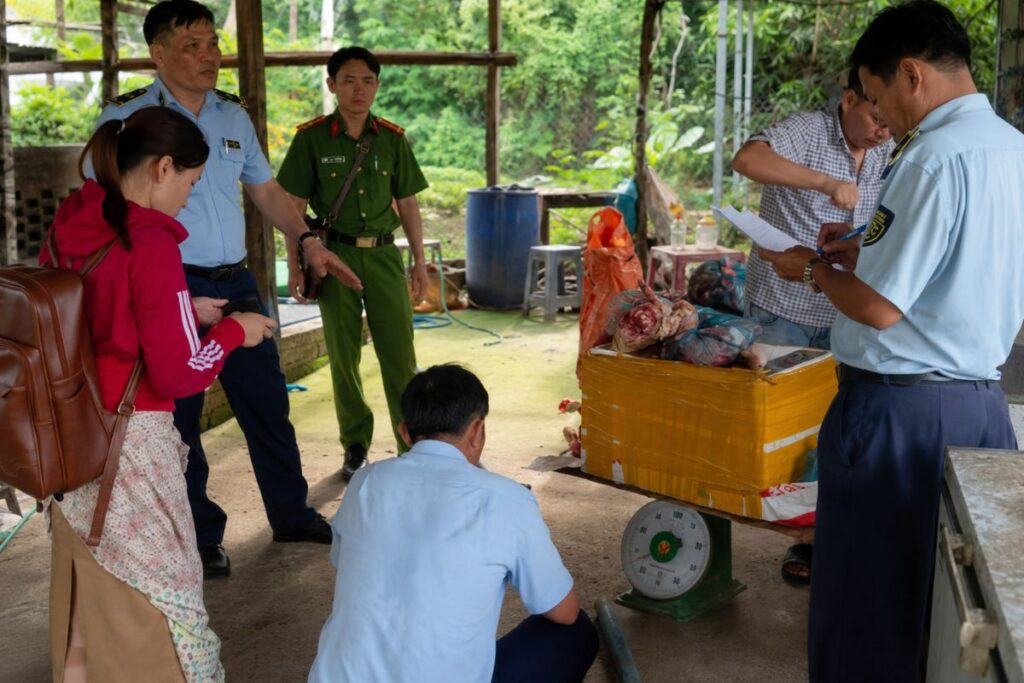 Quyết liệt xử lý thực phẩm bẩn, tăng cường kiểm tra đột xuất cơ sở giết mổ nhằm ngăn thực phẩm không an toàn đến tay người tiêu dùng.