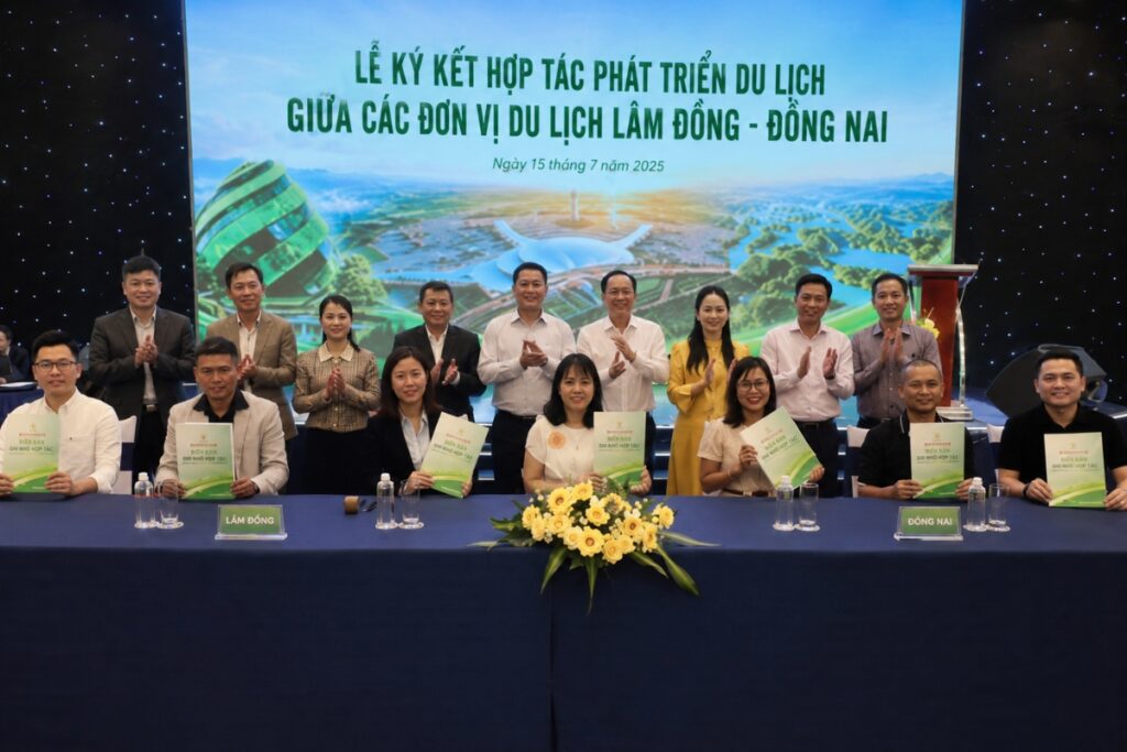 Doanh nghiệp Đồng Nai và Lâm Đồng tăng cường liên kết, ký kết hợp tác phát triển sản phẩm du lịch liên vùng, mở rộng thị trường khách.