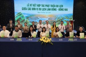 Doanh nghiệp Đồng Nai và Lâm Đồng tăng cường liên kết, ký kết hợp tác phát triển sản phẩm du lịch liên vùng, mở rộng thị trường khách.