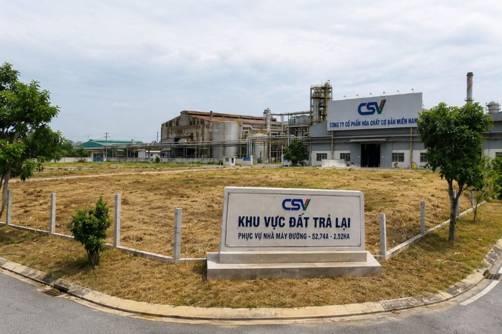 Hóa chất cơ bản miền Nam (CSV) bị cưỡng chế thu hồi hơn 8,2 ha đất tại Đồng Nai. Xem nguyên nhân và diễn biến vụ việc.