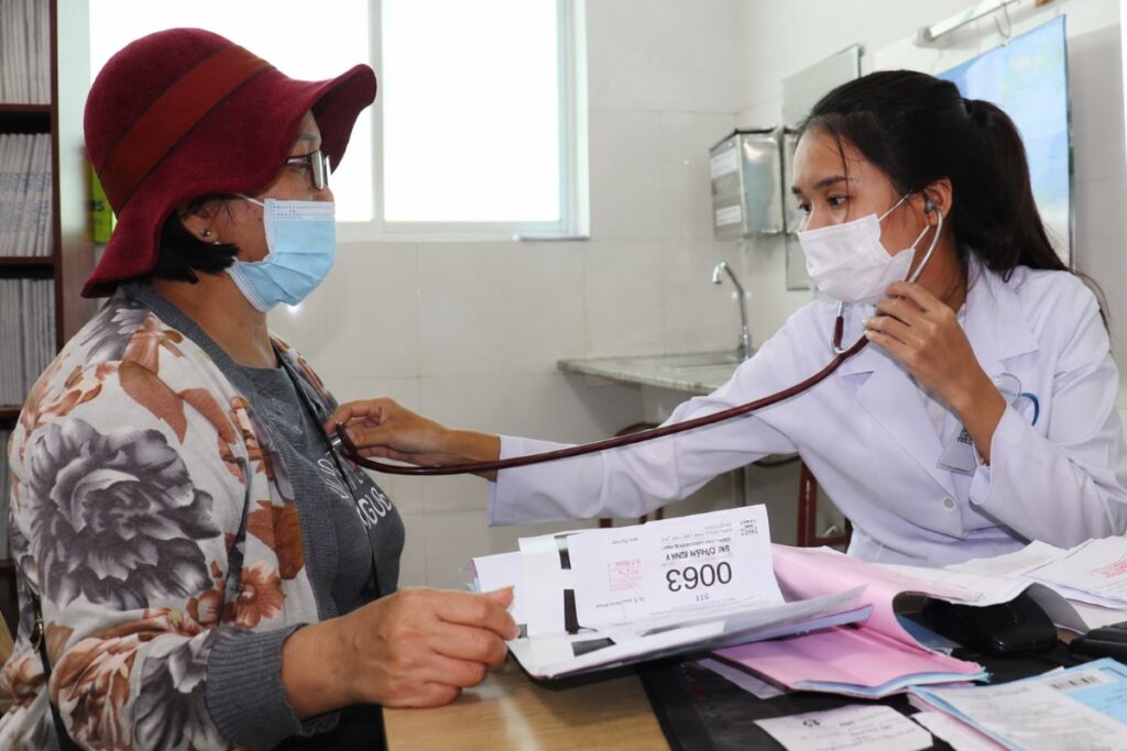 Đồng Nai đẩy mạnh mô hình chăm sóc y tế cho người cao tuổi, nâng cao chất lượng khám, tư vấn và quản lý sức khỏe tại cộng đồng.