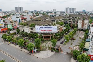 Ngân hàng rao bán khu nhà hàng, karaoke rộng hơn 30.000m2 nhằm xử lý tài sản bảo đảm. Xem chi tiết mức giá và thông tin liên quan.
