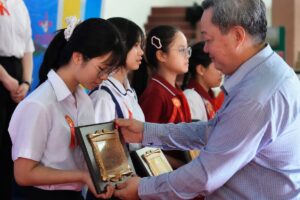 Đồng Nai tuyên dương 471 học sinh con công nhân, viên chức, lao động đạt danh hiệu "Học giỏi - Sống tốt" năm học 2024-2025.