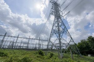 Đóng điện 2 mạch đường dây 220kV Chơn Thành - Bến Cát, tăng năng lực truyền tải và góp phần bảo đảm điện an toàn cho TP.HCM, Đồng Nai.