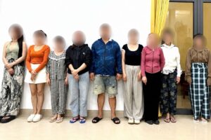 Đồng Nai phát hiện, xử lý 2 vụ chứa mại dâm tại cơ sở kinh doanh, nhiều đối tượng bị đưa về cơ quan Công an để điều tra, làm rõ.