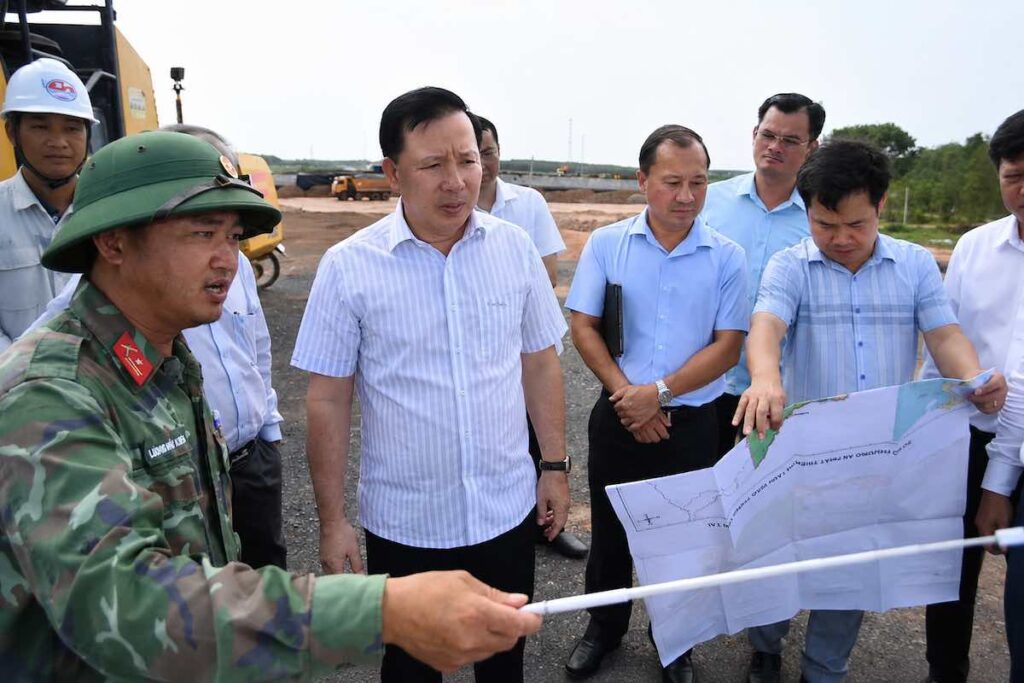 Cao tốc TP.HCM - Thủ Dầu Một - Chơn Thành qua Đồng Nai đang tăng tốc thi công, đặt mục tiêu hoàn thành trước ngày 31/12.