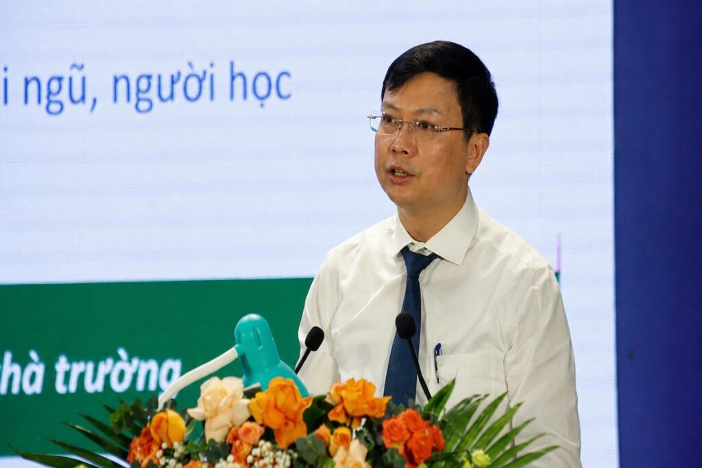 Hà Nội dự kiến đổi mới đánh giá THCS, tiến tới xét tốt nghiệp và xét tuyển vào lớp 10, theo định hướng được Giám đốc Sở GD&ĐT Nguyễn Văn Hiền nêu.