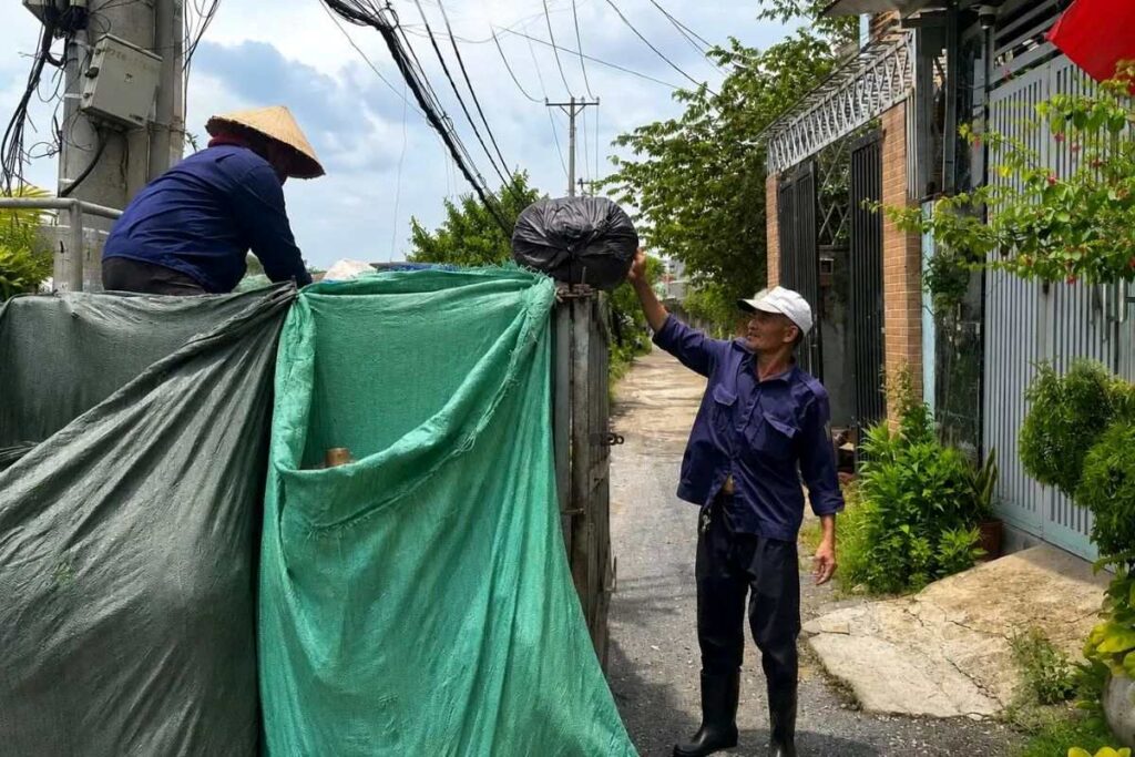 14.000 tấn rác mỗi ngày ở TP HCM được thu gom, vận chuyển và xử lý ra sao khi gần 60% lượng rác vẫn phải chôn lấp?