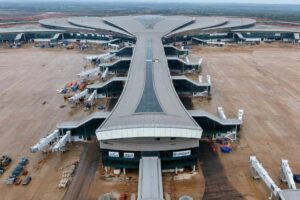 Sân bay Long Thành bước vào chặng nước rút, với bài toán nhân lực, thiết bị, dòng tiền và thủ tục cần sớm tháo gỡ để kịp khai thác tháng 12-2026.