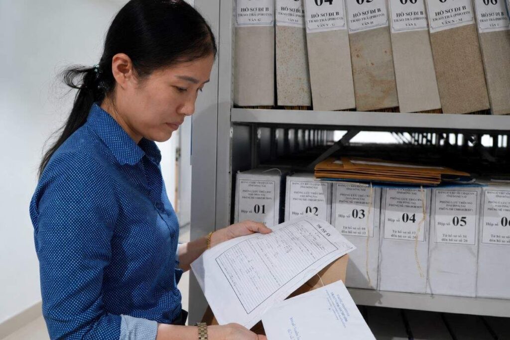 Đồng Nai đang tìm thân nhân của 191 cán bộ đi B để trao trả hồ sơ, kỷ vật được lưu giữ nhiều năm.