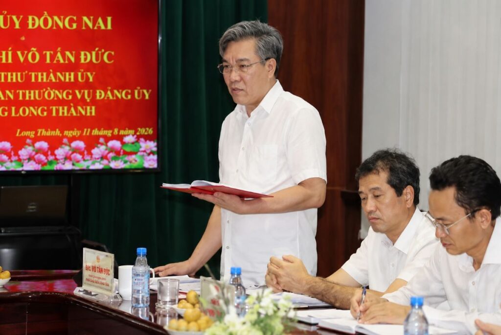 Xử lý dứt điểm vướng mắc các dự án kết nối sân bay Long Thành, thúc đẩy tiến độ và bảo đảm hiệu quả đầu tư.