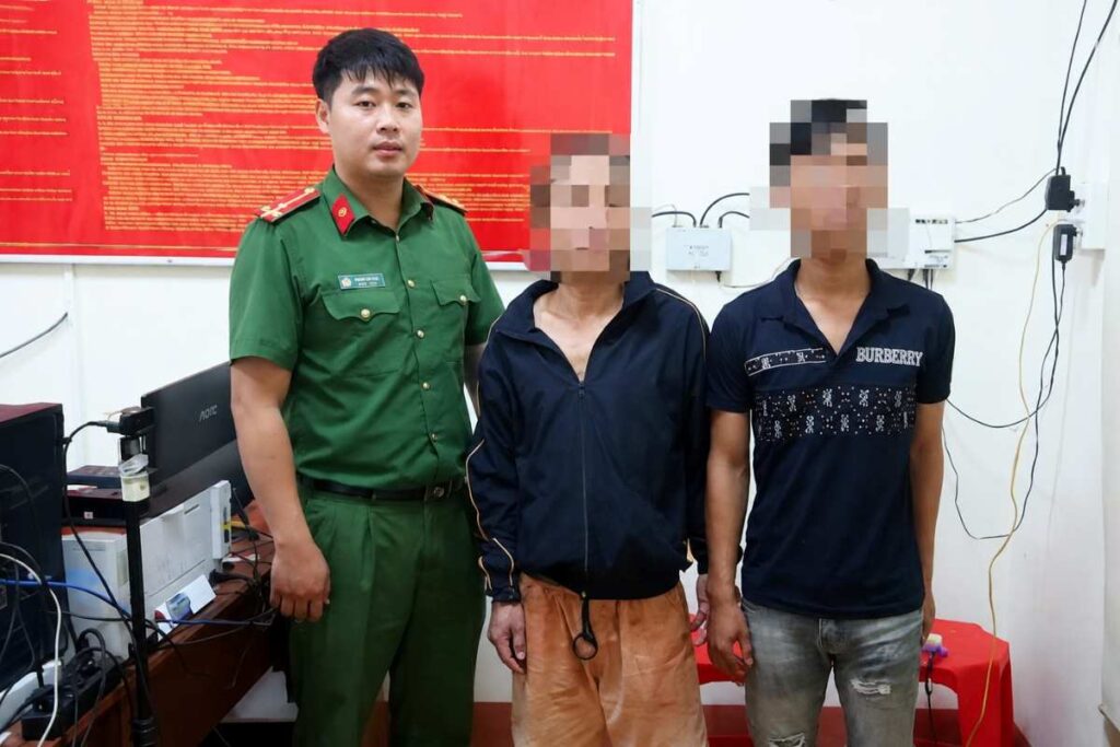 Công an xã Tân Hưng kịp thời cứu người đàn ông nhảy sông và động viên anh vượt qua bế tắc, làm lại cuộc đời.