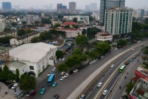 Khách sạn Kim Liên nằm trên khu đất gần 3,5ha tại phố Đào Duy Anh, Hà Nội, nơi được đề xuất xây tháp đôi cao 568m.