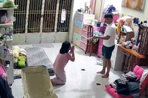 Bé gái 11 tuổi ở Đồng Nai bị người tình của mẹ bạo hành, cơ quan công an đã khởi tố vụ án và bắt tạm giam nghi phạm.