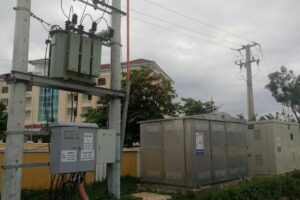 Người đàn ông tử vong gần trạm điện ở Đồng Nai, bên cạnh có kìm cộng lực. Cơ quan chức năng đang xác minh nguyên nhân vụ việc.