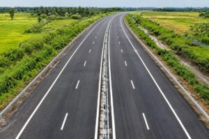 Cao tốc Bến Lức - Long Thành dự kiến thông xe toàn tuyến từ đêm 30/9, mở thêm kết nối giữa TPHCM, miền Tây và sân bay Long Thành.
