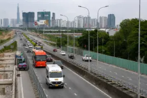 Cao tốc Long Thành - Dầu Giây ưu tiên hai chiều xe từ Đồng Nai về TP HCM ngày 2/9, nhằm giảm ùn tắc sau kỳ nghỉ lễ.