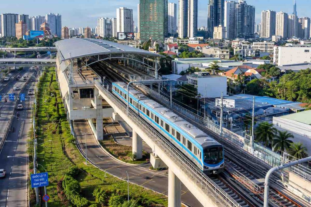 Đường sắt Thủ Thiêm - Long Thành dài gần 42km, gồm 20 nhà ga, đang được doanh nghiệp đề xuất đầu tư bằng công nghệ mới.