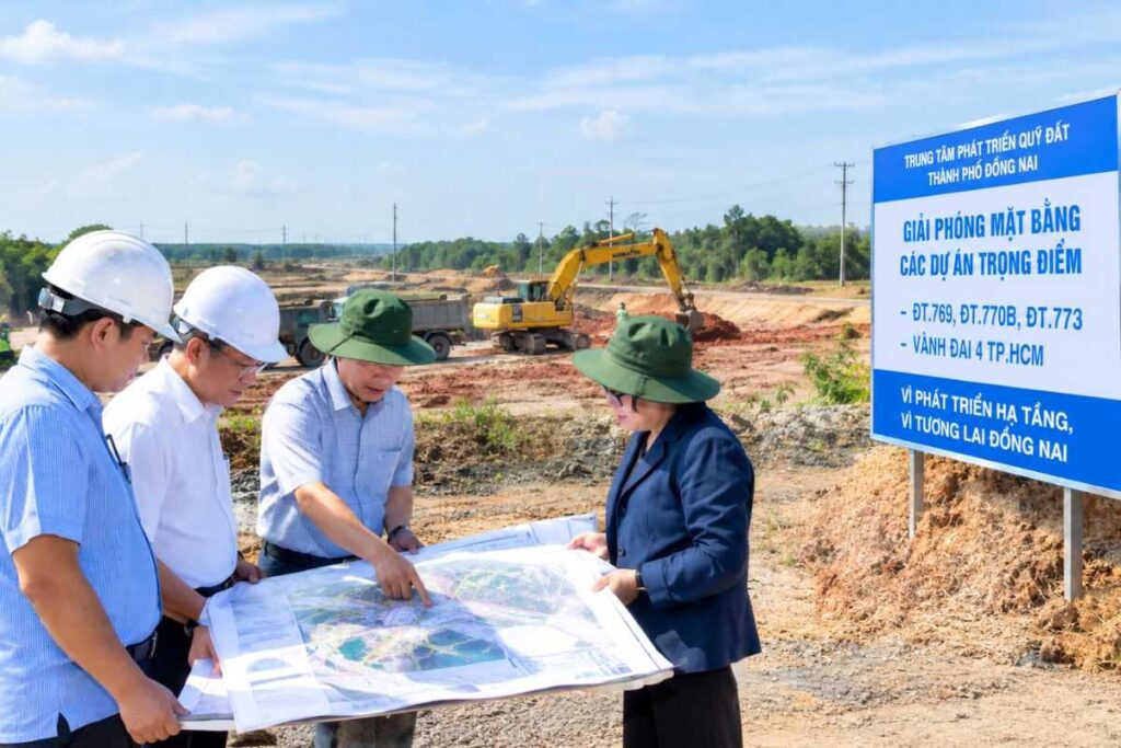 Đồng Nai đẩy nhanh giải phóng mặt bằng 296 dự án, tháo gỡ điểm nghẽn cho các công trình giao thông kết nối sân bay Long Thành.