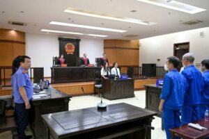 Cựu Bộ trưởng Y tế Nguyễn Thị Kim Tiến đã nộp đủ 108 tỷ đồng và chờ phán quyết phúc thẩm trong vụ sai phạm tại hai dự án bệnh viện.