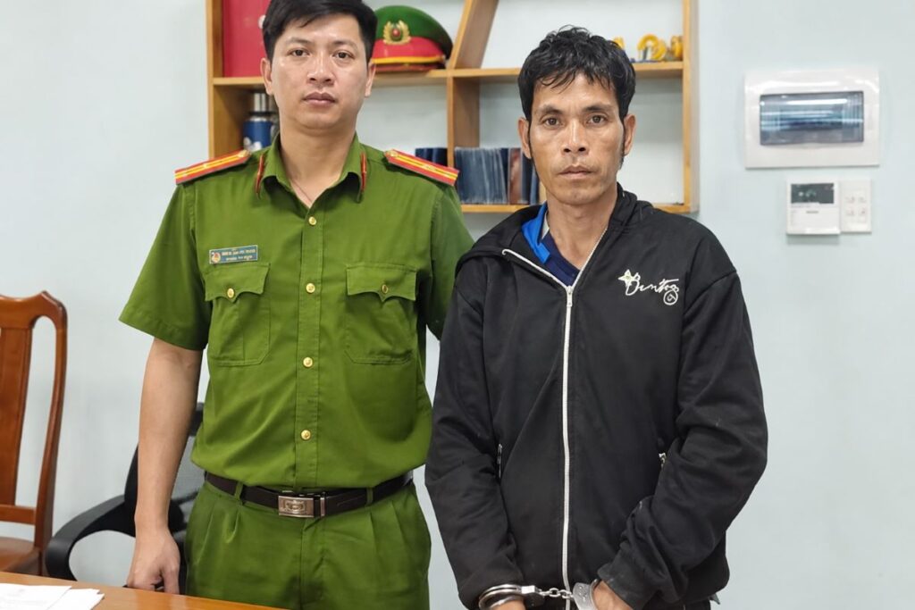Nông Hồng Quảng bị điều tra sau vụ phóng hỏa khiến cha ruột tử vong tại nhà ở Quảng Ngãi.