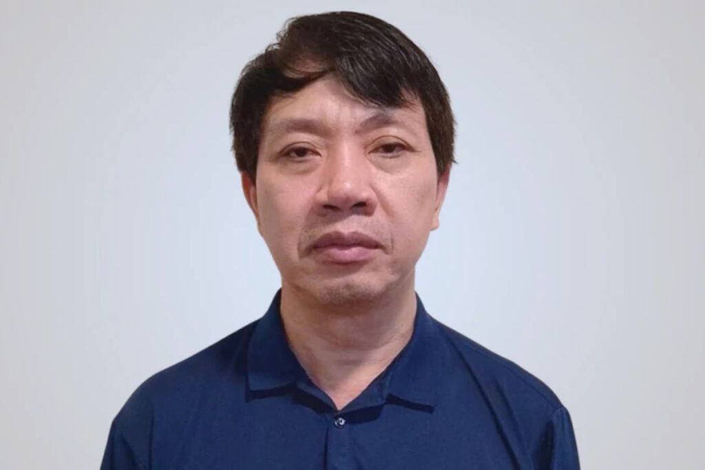 Cựu Phó Chủ tịch UBND tỉnh Thanh Hóa Lê Đức Giang hầu tòa trong vụ án liên quan sai phạm cấp phép khai thác cát, gây thất thoát tài sản Nhà nước.