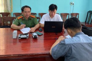 Công an Đồng Nai xử lý người sử dụng flycam trái phép trong khu dân cư, làm rõ hành vi vi phạm quy định về bay thiết bị không người lái.