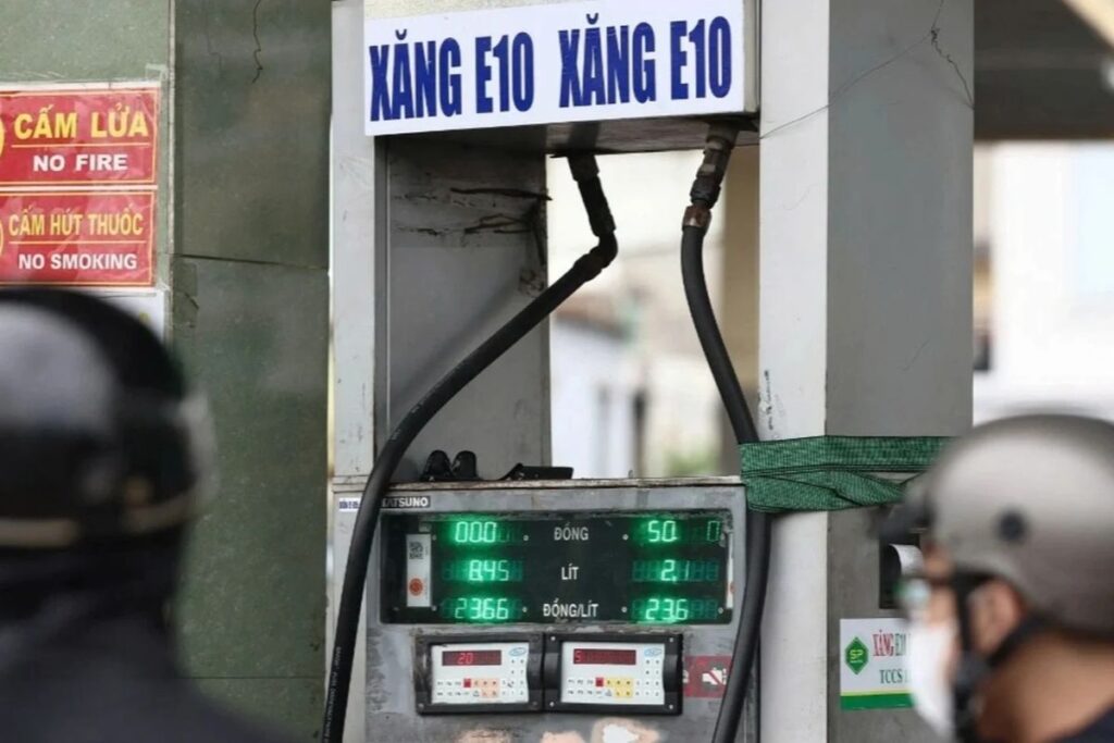 Giá xăng tăng 6 kỳ liên tiếp, Quỹ bình ổn còn dư địa can thiệp khi số dư tại các doanh nghiệp đầu mối chênh lệch lớn?