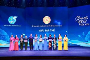 Hội Nữ doanh nhân tỉnh Thái Nguyên được vinh danh tại Giải thưởng Phụ nữ Việt Nam 2026, ghi nhận đóng góp trong phát triển kinh tế và nông sản địa phương.