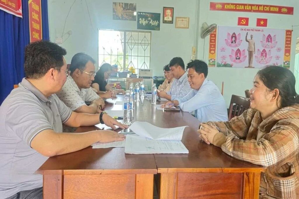 Lãnh đạo phường Tân Khánh trực tiếp gặp gỡ, vận động người dân bàn giao mặt bằng dự án cao tốc TP.HCM - Thủ Dầu Một - Chơn Thành.