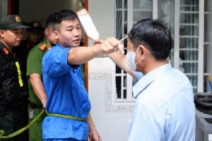 Những vụ thảm án bắt nguồn từ mâu thuẫn tình cảm, chia tay và cơn ghen mù quáng gióng lên cảnh báo về nguy cơ bạo lực trong tình yêu.